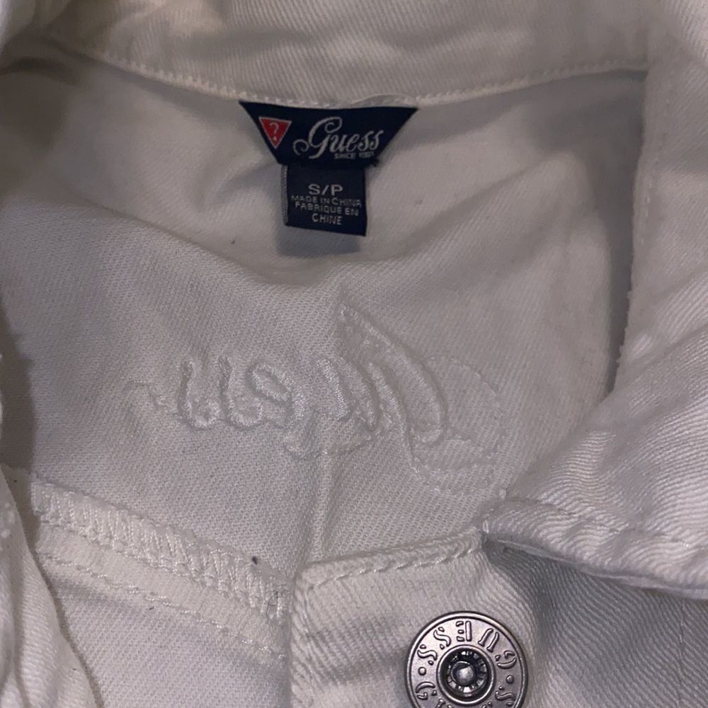 ✨2xHP✨Guess White Denim Jacket✨ - Picture 4 of 8
